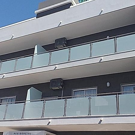 Residencial Nosso Paraiso Bed & Breakfast กัวเตย์รา ภายนอก รูปภาพ
